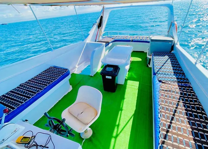 K H Yacht