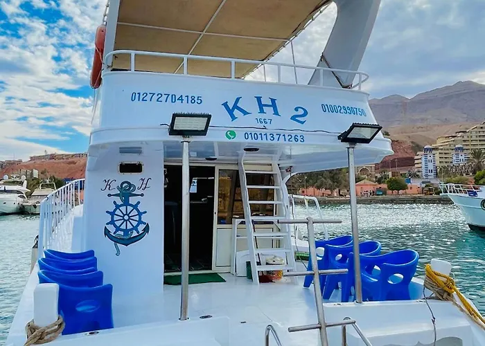 K H Yacht Botel *