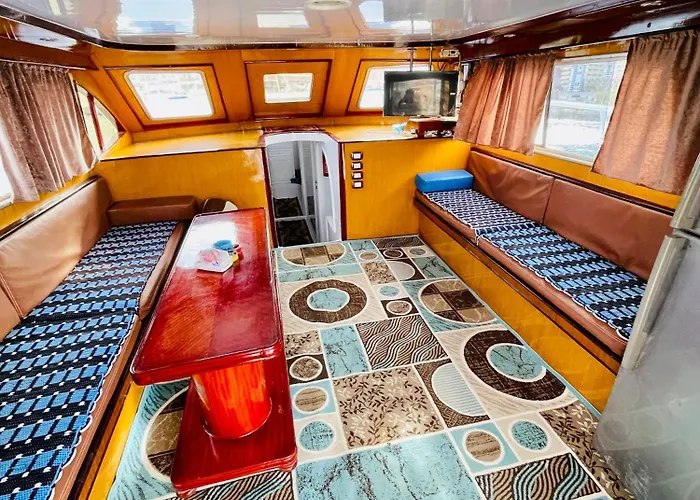 K H Yacht Botel Ain Sukhna